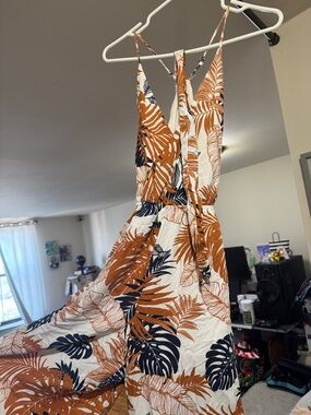 Forever 21 Tropical Leaf Print V-Neck Jumpsuit - Rust & Navy on Cream